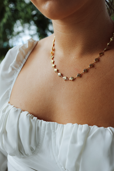 Golden Shells Choker