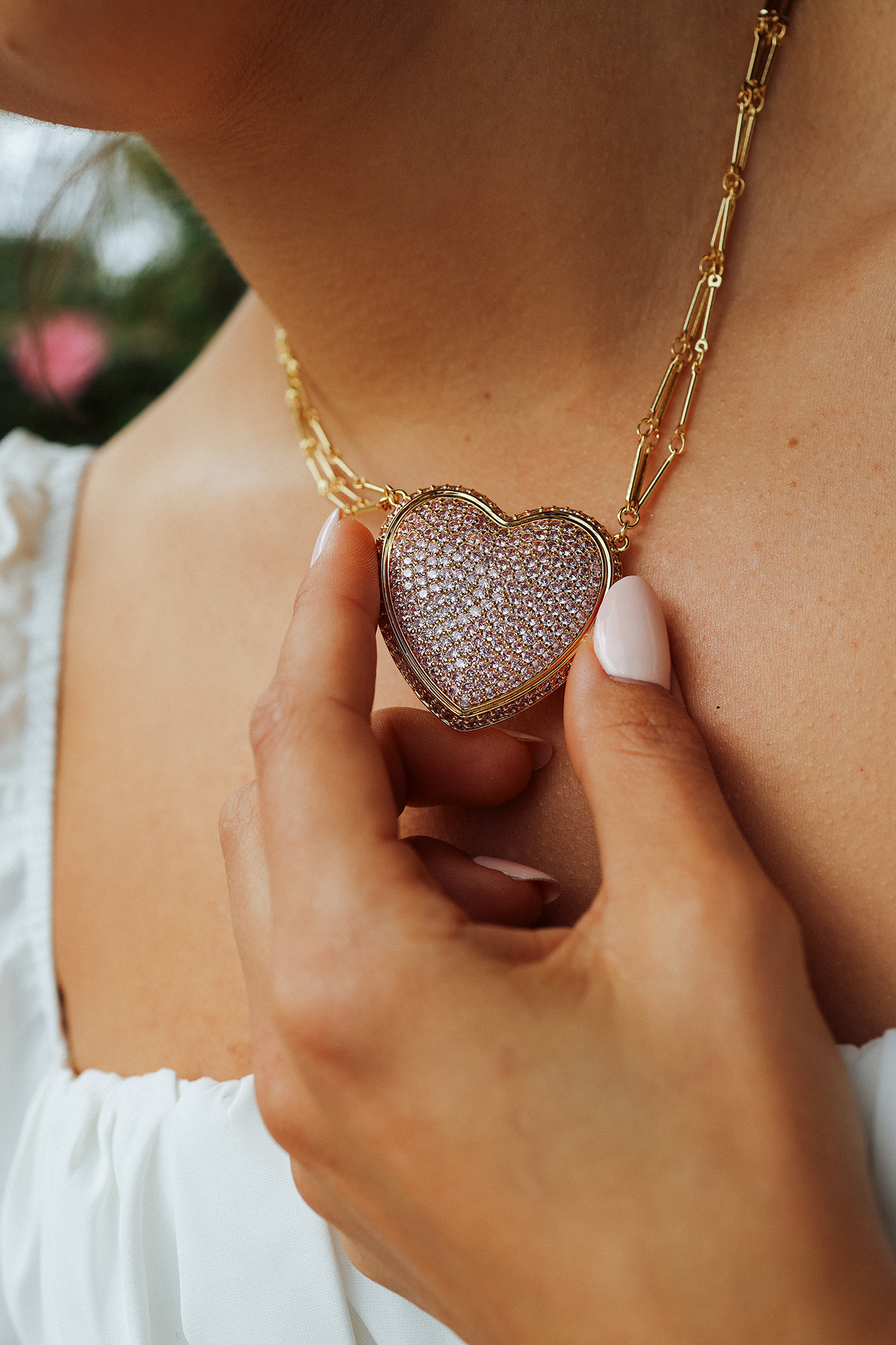 Chained Pave Heart Necklace - Pink