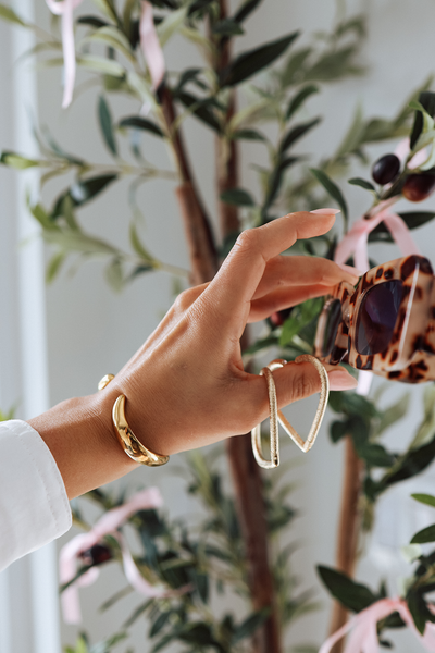 Metal Wave Cuff Gold