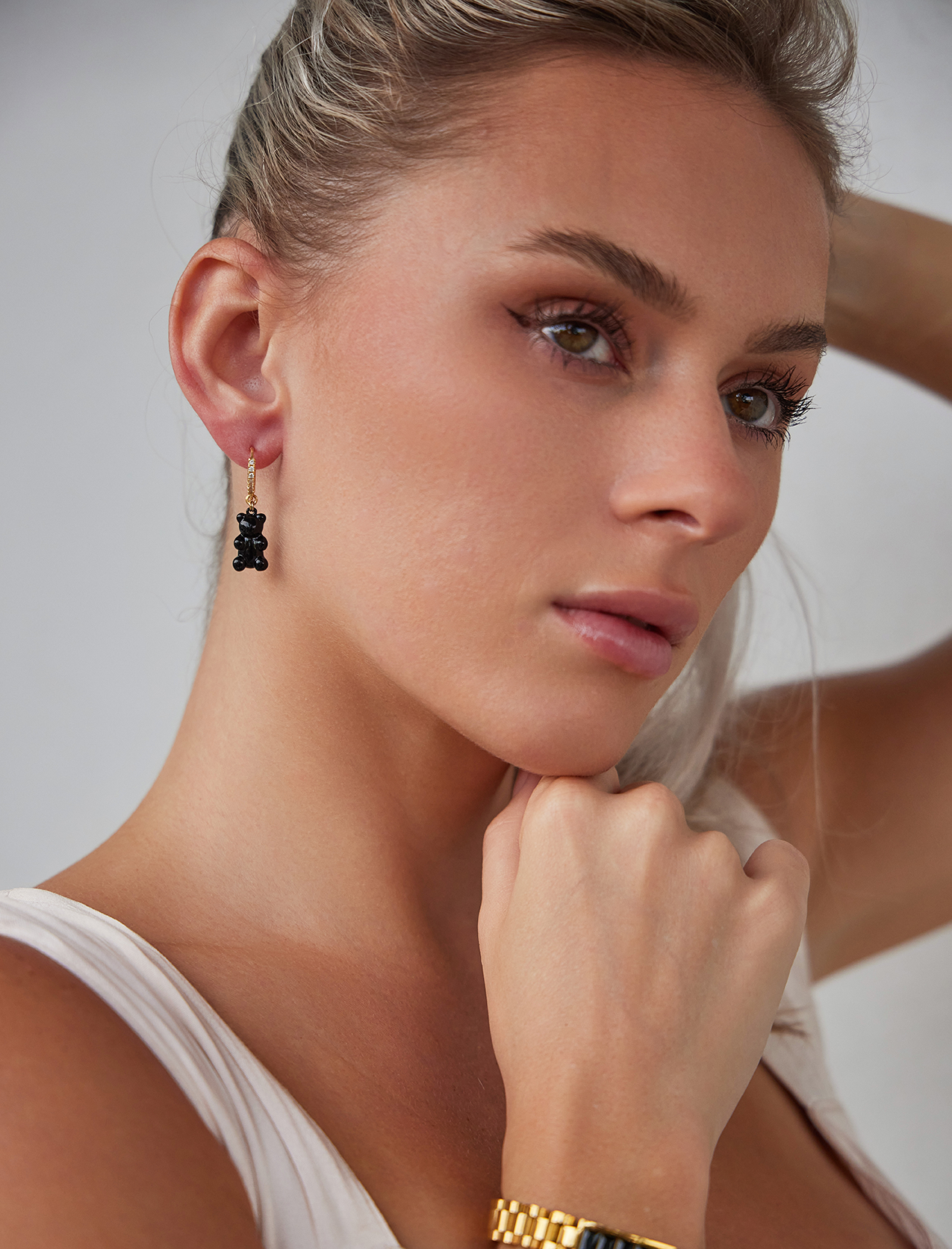 Crystal Gummy Earrings - Black