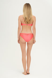 Capri Top Coral Quartz