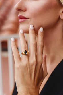 Teardrop Ring - Black